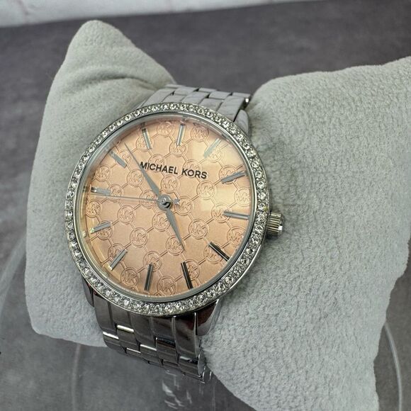 Michael Kors Runway Mk Silver Watch MK3373 - Picture 3 of 8